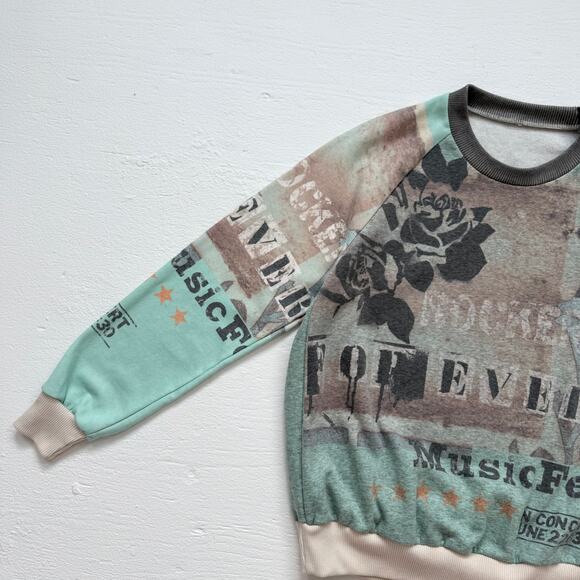 Graphic Music Fest Rose Print Raglan Sweatshirt Multicolor, Size Small - Picture 2 of 6
